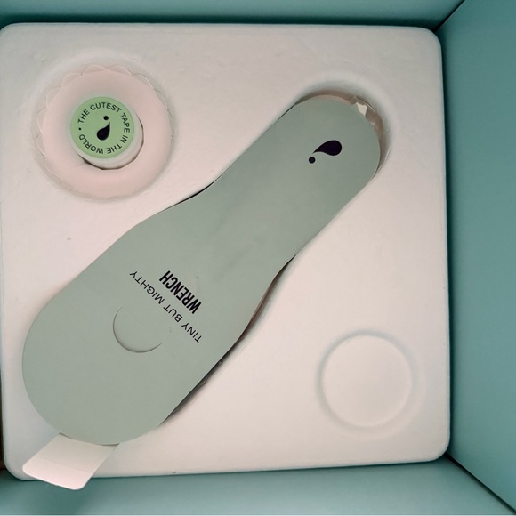 Jolie Showerhead - open box, new condition - Picture 3 of 3